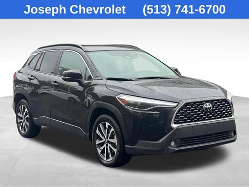 2024 Toyota Corolla Cross XLE