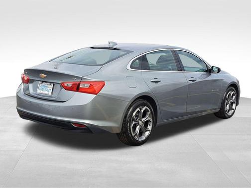 Sterling Gray Metallic 2024 Chevrolet Malibu FWD 1LT