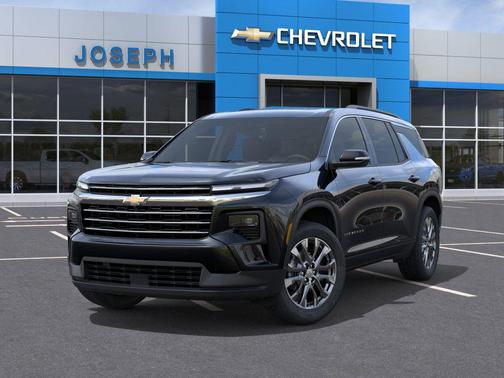 Mosaic Black Metallic 2026 Chevrolet Traverse LT