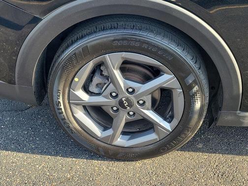 Aurora Black Pearl 2025 Kia K4 LXS