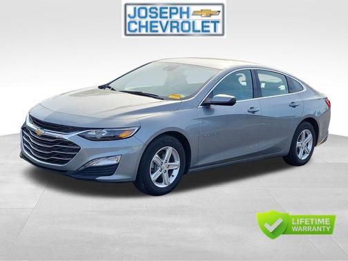 Sterling Gray Metallic 2024 Chevrolet Malibu FWD 1LT