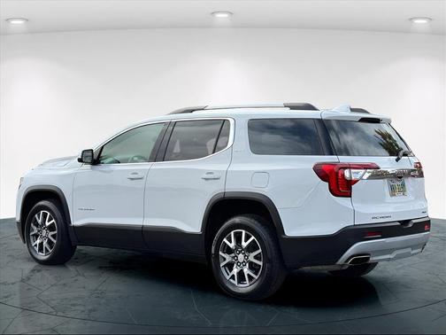 2023 GMC Acadia AWD SLT
