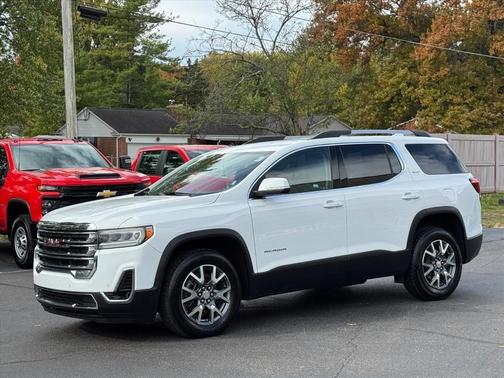 2023 GMC Acadia AWD SLT