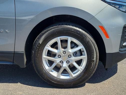 Sterling Gray Metallic 2023 Chevrolet Equinox LS