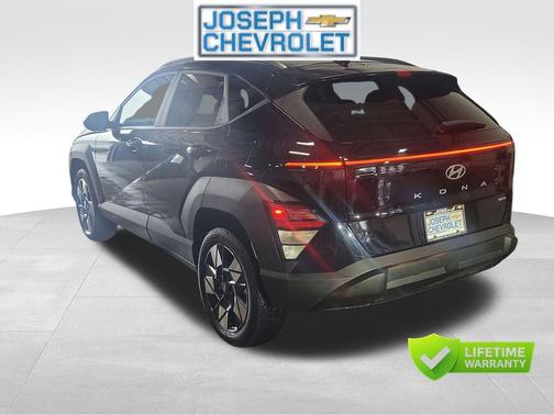 Abyss Black Pearl 2024 Hyundai KONA SEL