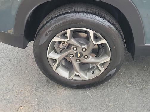 Cypress Gray 2025 Chevrolet Trax LT