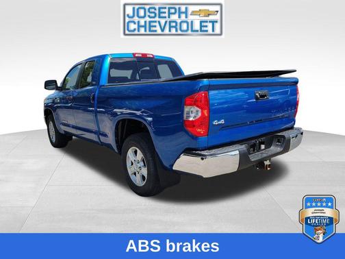 Blazing Blue Pearl 2016 Toyota Tundra SR5