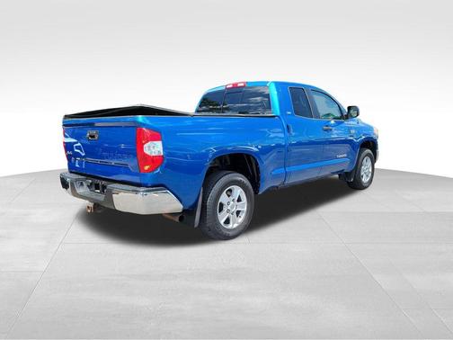 Blazing Blue Pearl 2016 Toyota Tundra SR5