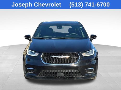 2025 Chrysler Pacifica L