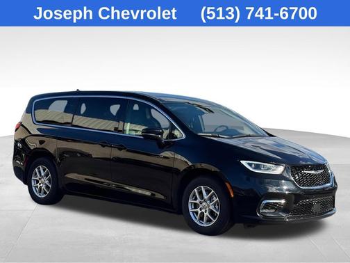 2025 Chrysler Pacifica L