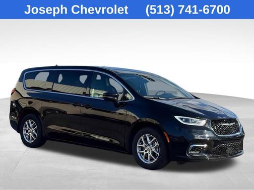 2025 Chrysler Pacifica L