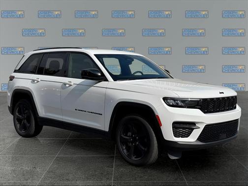 2023 Jeep Grand Cherokee Altitude