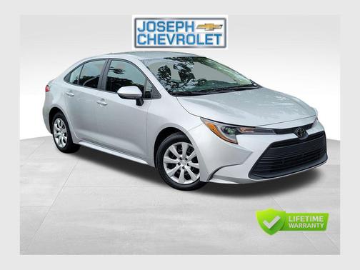 Classic Silver Metallic 2024 Toyota Corolla LE