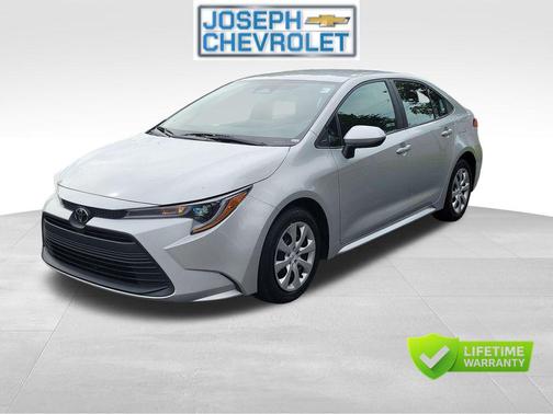 Classic Silver Metallic 2024 Toyota Corolla LE