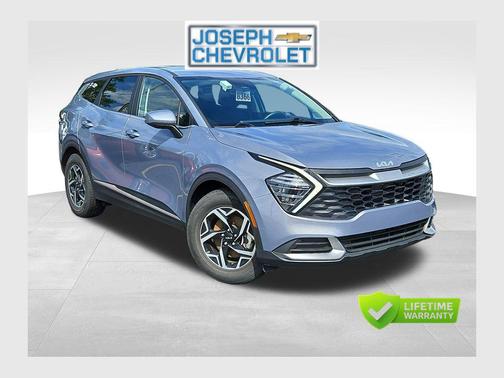 Everlasting Silver 2025 Kia Sportage LX