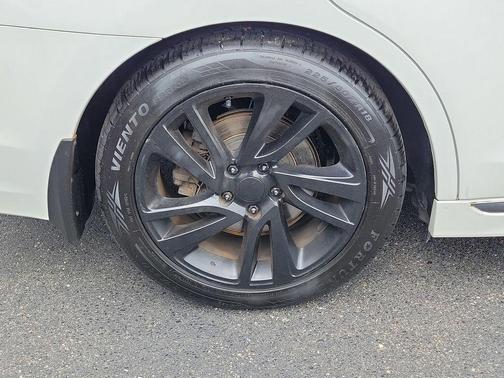 Crystal White Pearl 2019 Subaru Legacy Sport