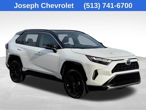 2024 Toyota RAV4 Hybrid SE