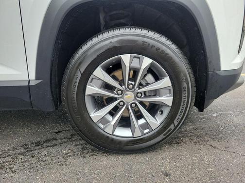 Summit White 2025 Chevrolet Equinox 1LT