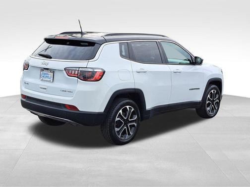 Bright White Clearcoat 2023 Jeep Compass Limited