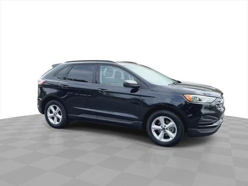 2020 Ford Edge SE