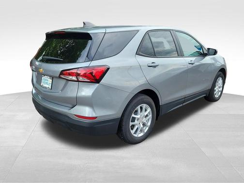 Sterling Gray Metallic 2024 Chevrolet Equinox LS