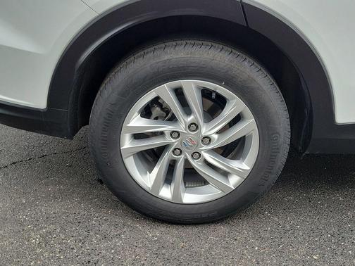 Summit White 2025 Buick Envista Preferred FWD