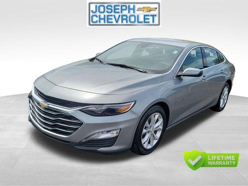 Sterling Gray Metallic 2023 Chevrolet Malibu FWD 1LT