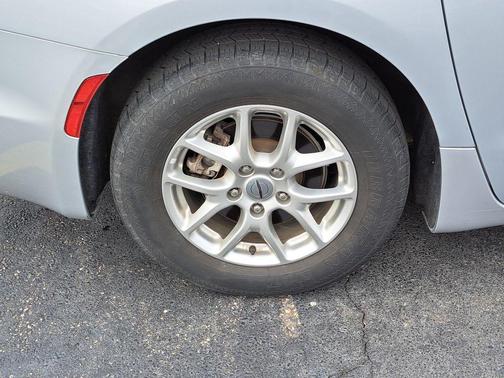 Silver Mist Clearcoat 2023 Chrysler Pacifica Touring L