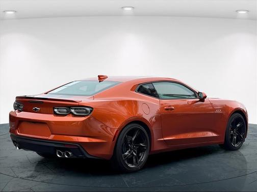 2022 Chevrolet Camaro RWD Coupe LT1