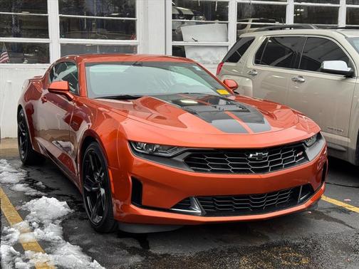 2022 Chevrolet Camaro RWD Coupe LT1