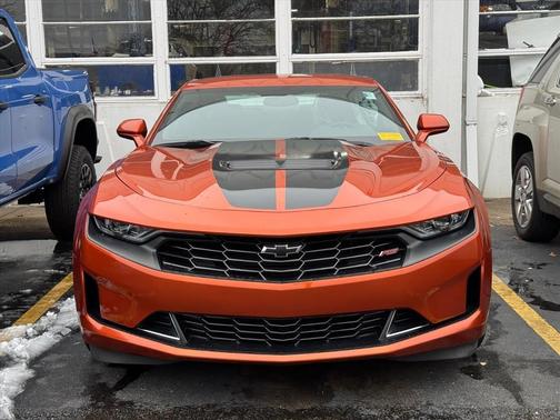 2022 Chevrolet Camaro RWD Coupe LT1