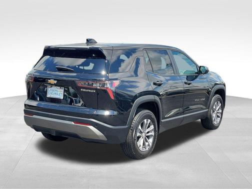Mosaic Black Metallic 2025 Chevrolet Equinox 1LT