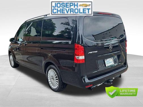 Obsidian Black Metallic 2020 Mercedes-Benz Metris Base