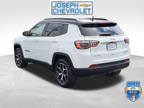 Bright White Clearcoat 2025 Jeep Compass Limited