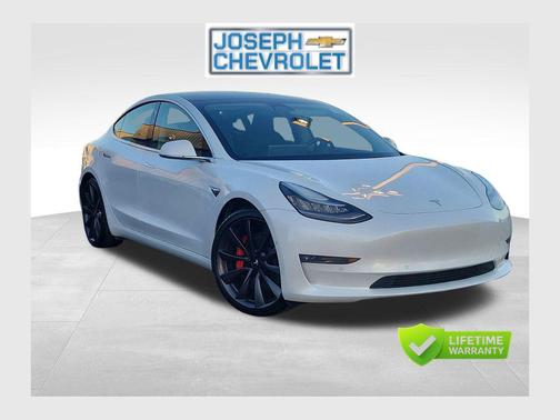 Pearl White Multi-Coat 2020 Tesla Model 3 Performance
