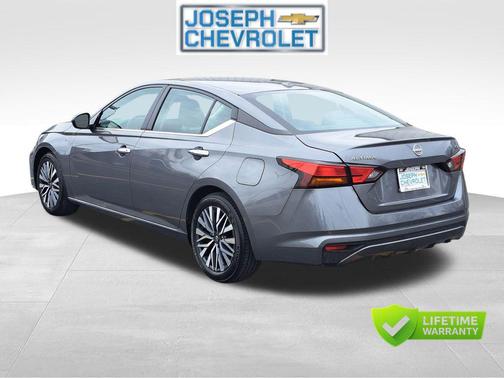 Gun Metallic 2024 Nissan Altima 2.5 SV