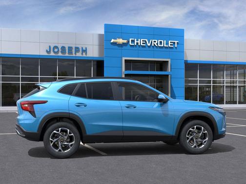 Marina Blue Metallic 2026 Chevrolet Trax LT