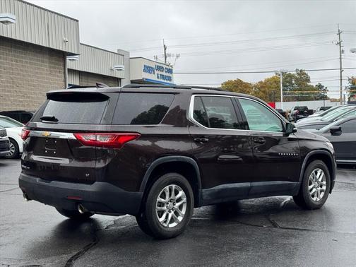 2021 Chevrolet Traverse LT Cloth