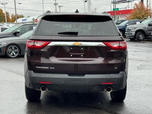 2021 Chevrolet Traverse LT Cloth