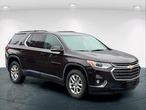 2021 Chevrolet Traverse LT Cloth