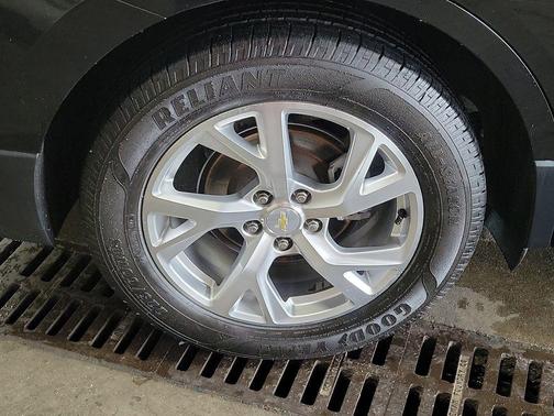Black Metallic 2019 Chevrolet Equinox 1LT