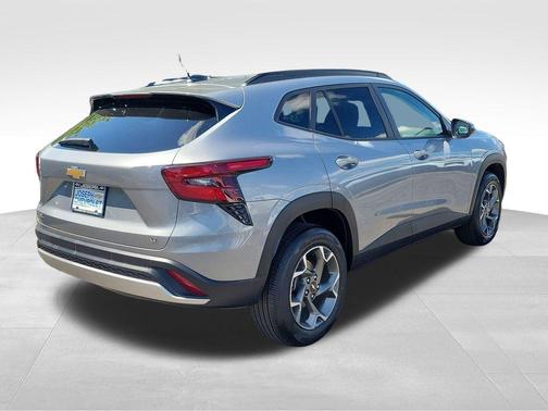 Sterling Gray Metallic 2025 Chevrolet Trax LT