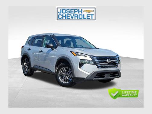 Brilliant Silver Metallic 2024 Nissan Rogue S