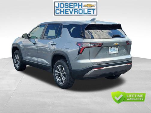 Sterling Gray Metallic 2025 Chevrolet Equinox 1LT