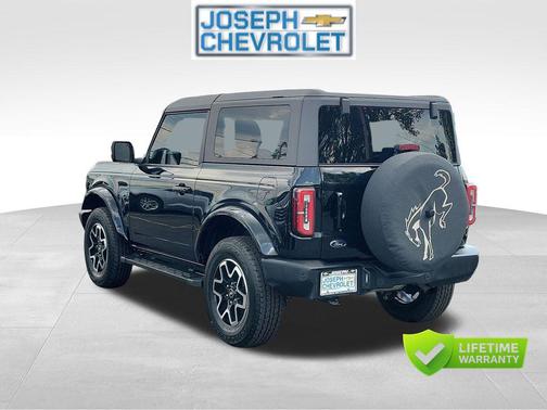 SHADOW BLACK 2023 Ford Bronco Outer Banks