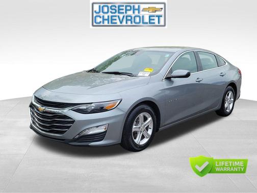 Sterling Gray Metallic 2024 Chevrolet Malibu FWD 1LT