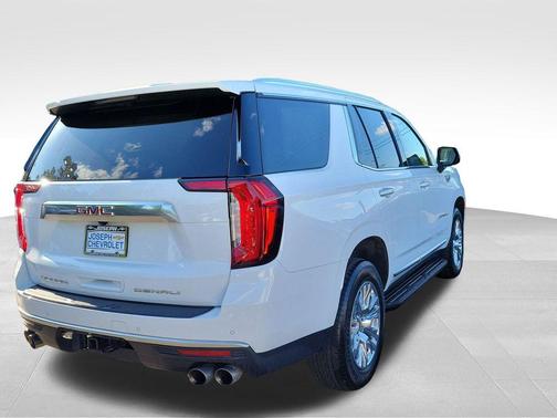 Summit White 2024 GMC Yukon Denali