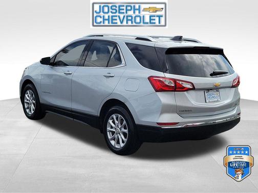 Silver Ice Metallic 2019 Chevrolet Equinox 1LT