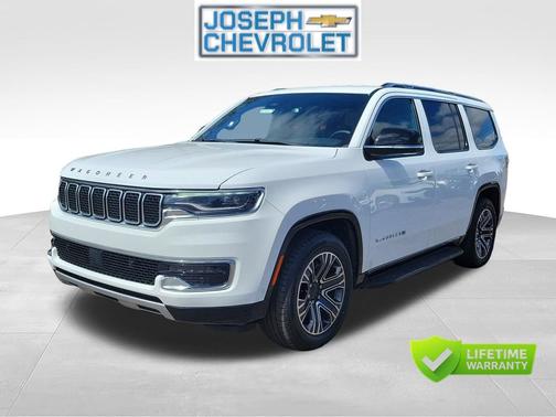 Baltic Gray Metallic Clearcoat 2024 Jeep Wagoneer Series II