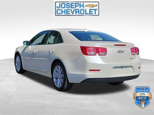 White Diamond Tricoat 2013 Chevrolet Malibu 2LT